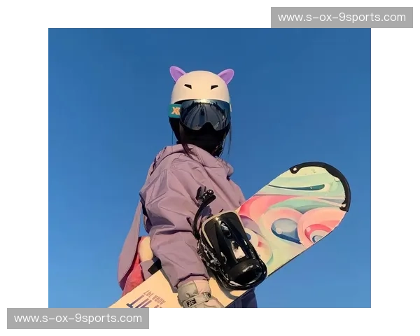 单板滑雪泳帽——冬日潮流的跨界黑科技